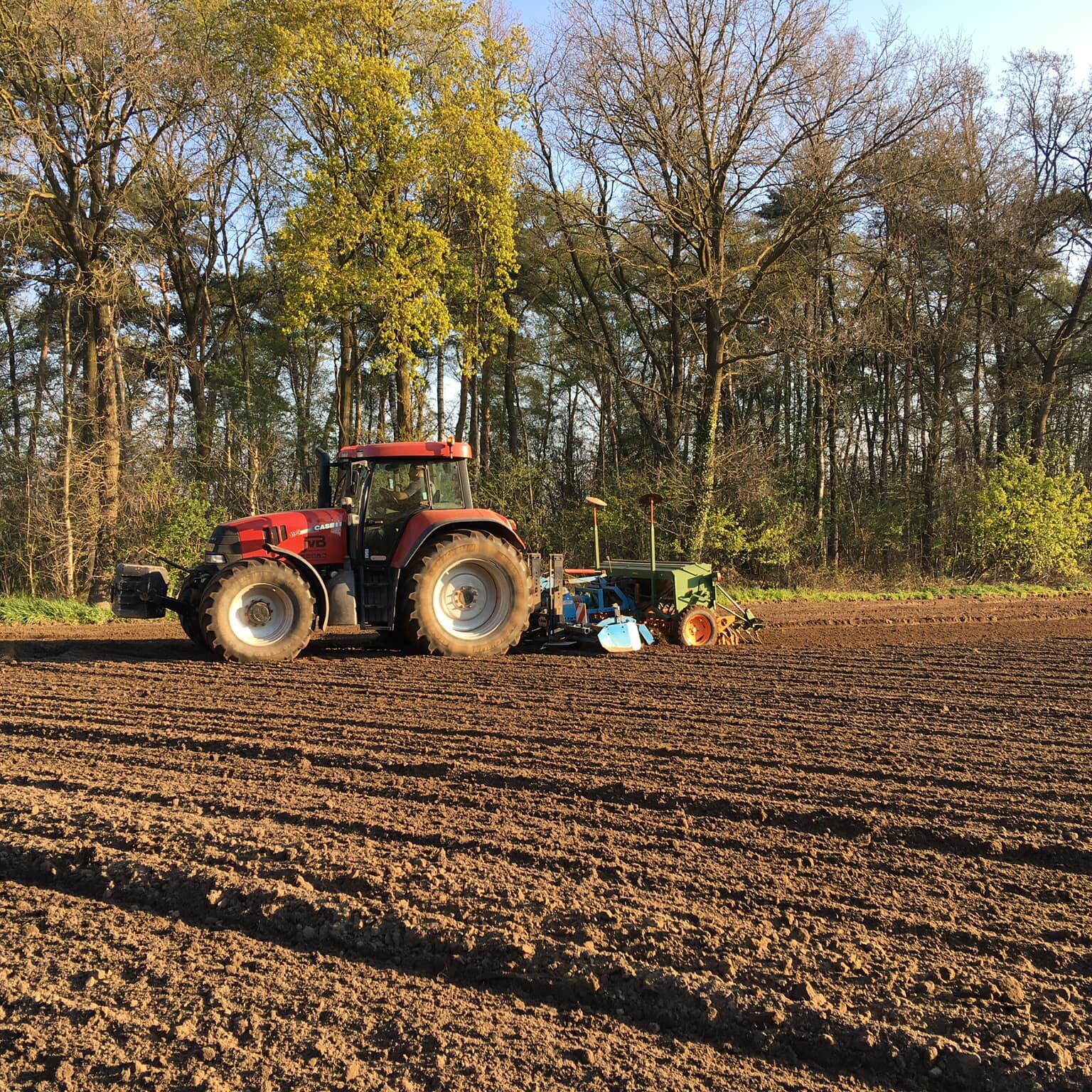 Jack van Birgelen tractor loonwerk ploegen