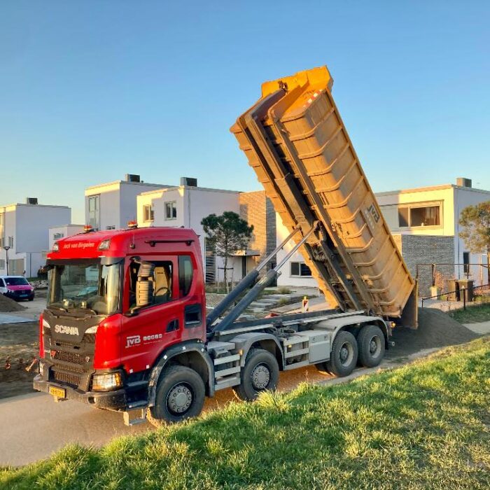 Jack van Birgelen container lossen